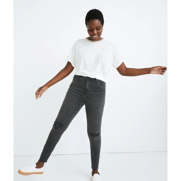 Madewell Petite Curvy High-Rise Skinny Jeans in Black Sea - Picture 1 of 10